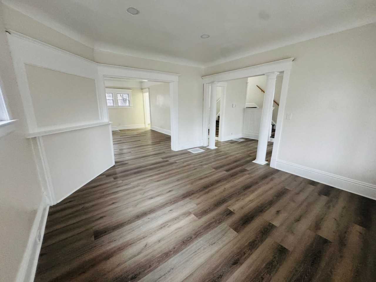 10404 South Blvd - Photo 6 of 31