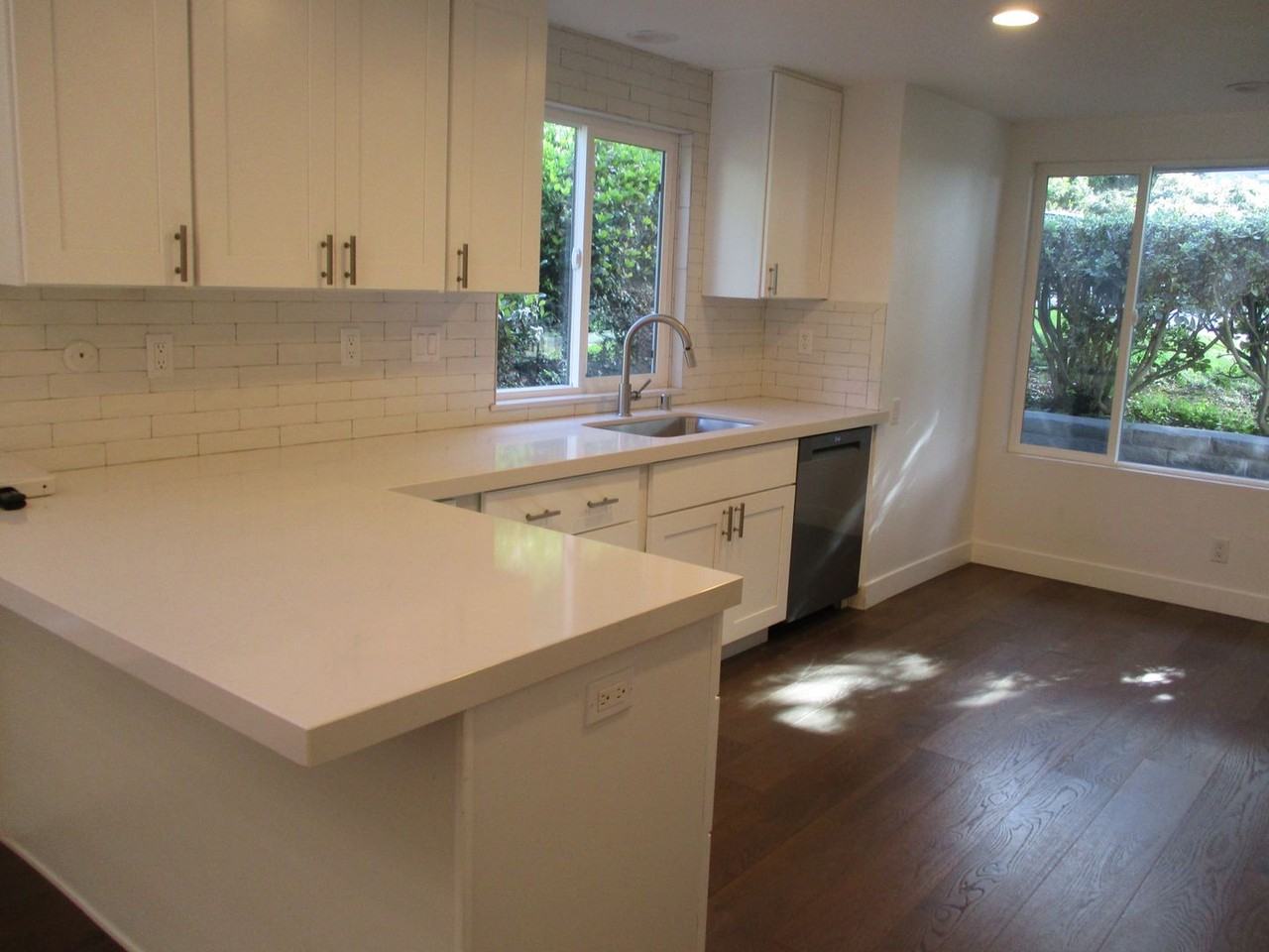 5568 Caminito Consuelo - Photo 7 of 24