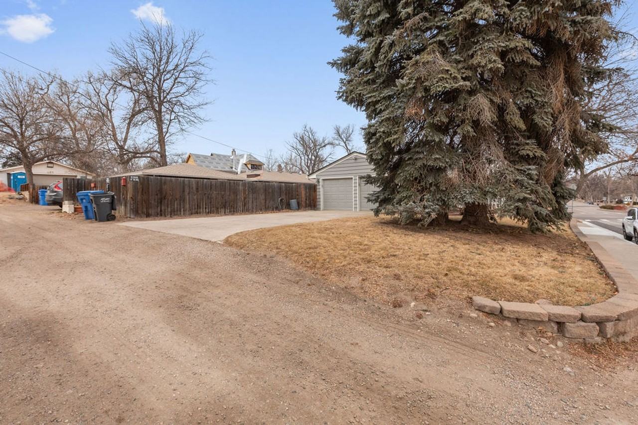 1001 Whedbee St - Photo 5 of 46