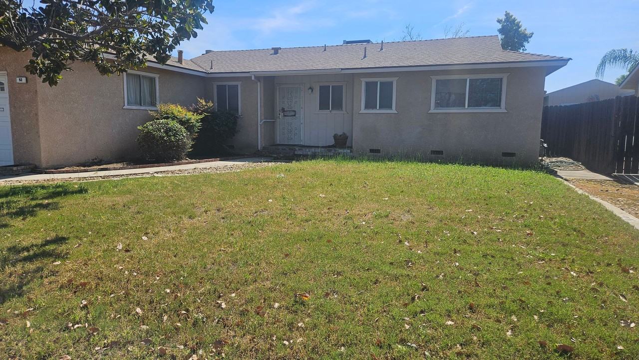 92 W Gettysburg Ave - Photo 2 of 29