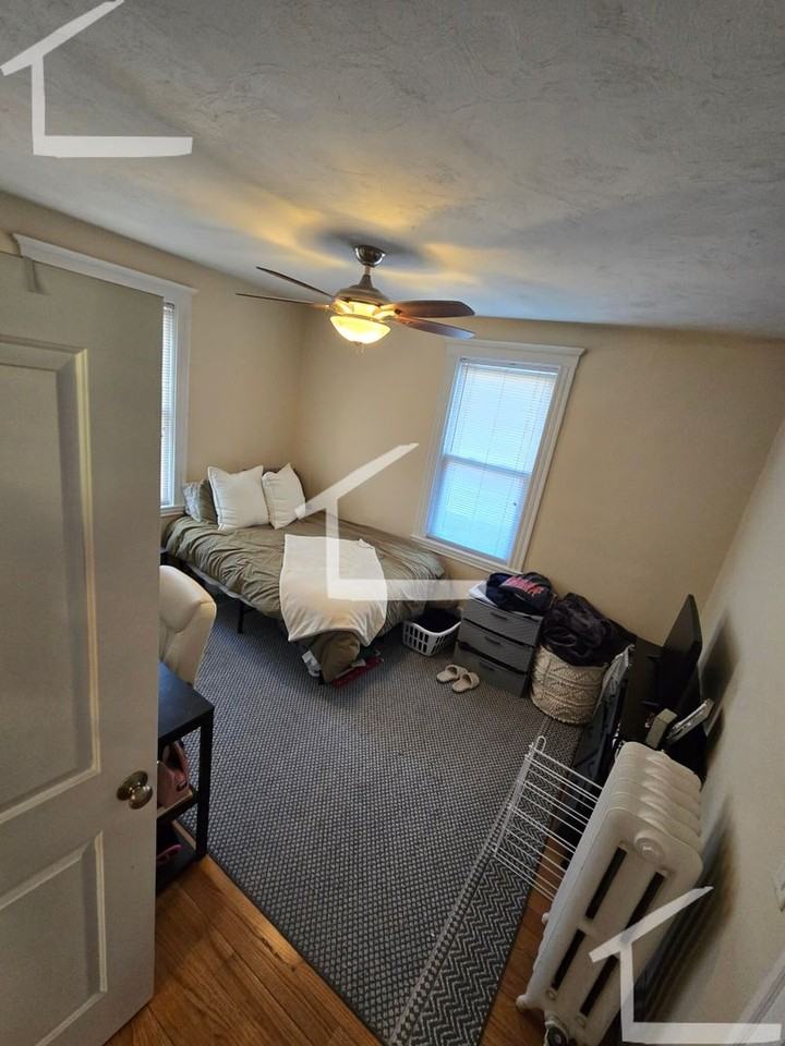 60 Atkins St - Photo 2 of 8