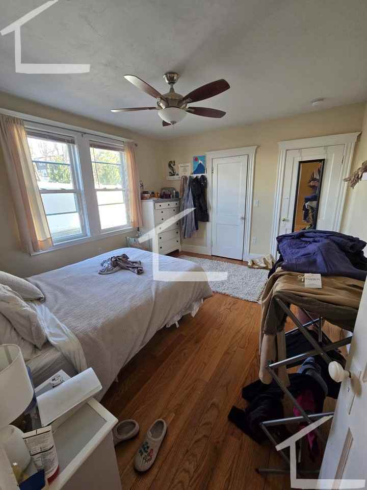 60 Atkins St - Photo 4 of 8