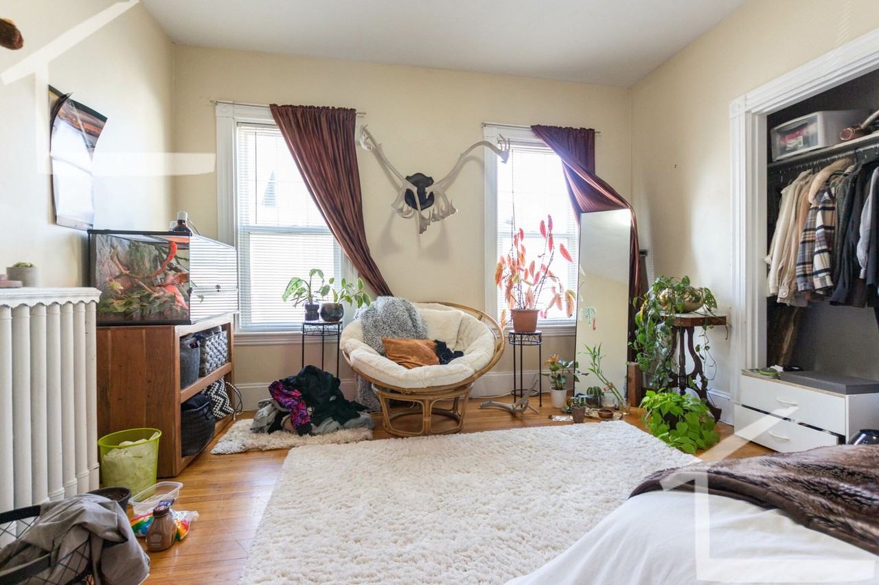 20 Bennett St - Photo 6 of 19