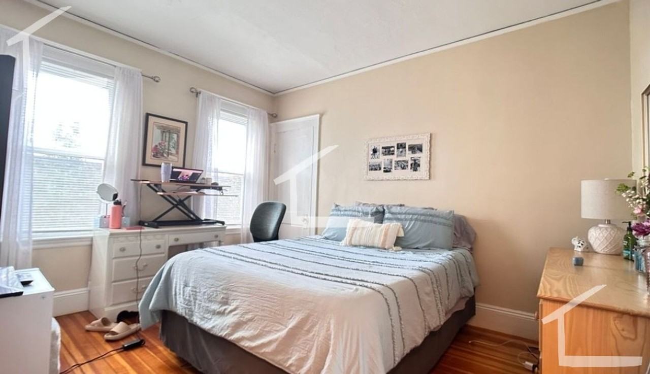 4 Glenley Ter - Photo 2 of 8