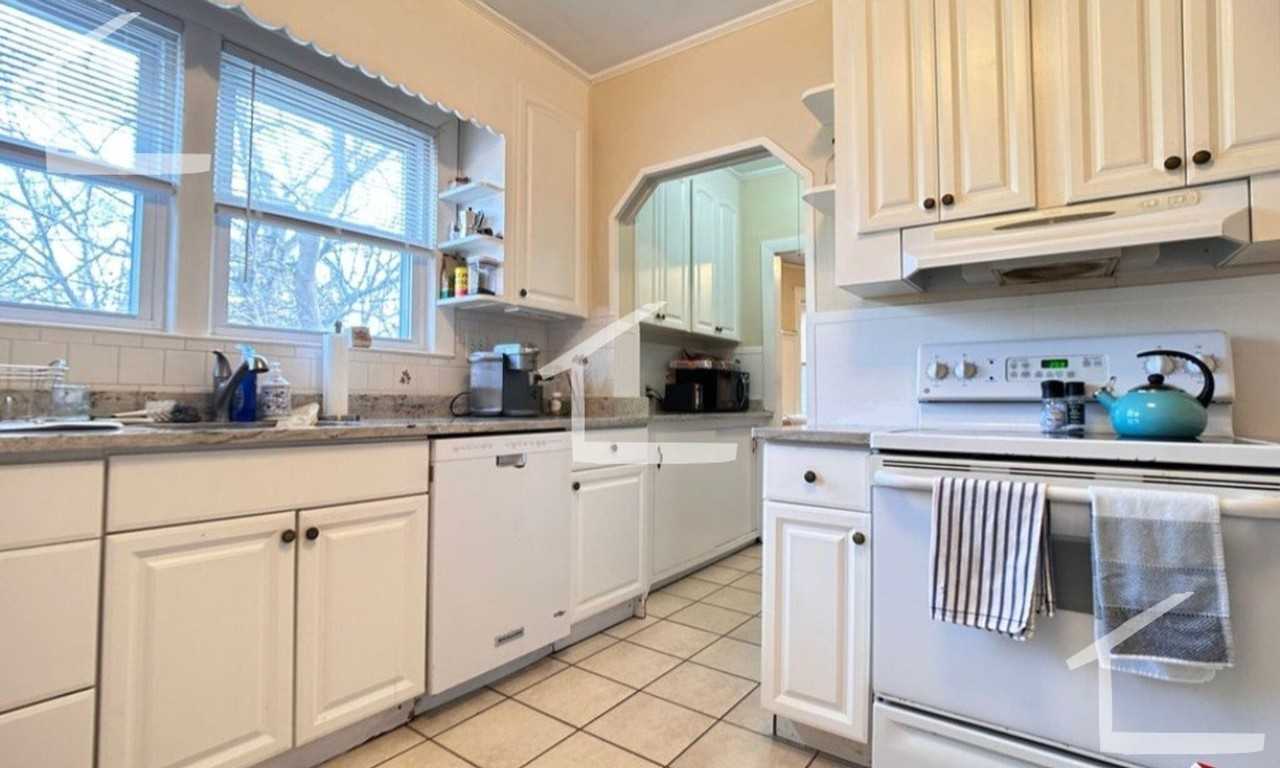 4 Glenley Ter - Photo 5 of 8