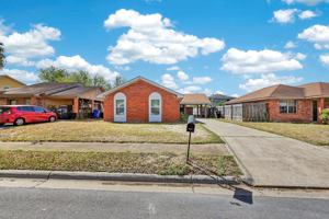 featured image of 2113 Gull Ave