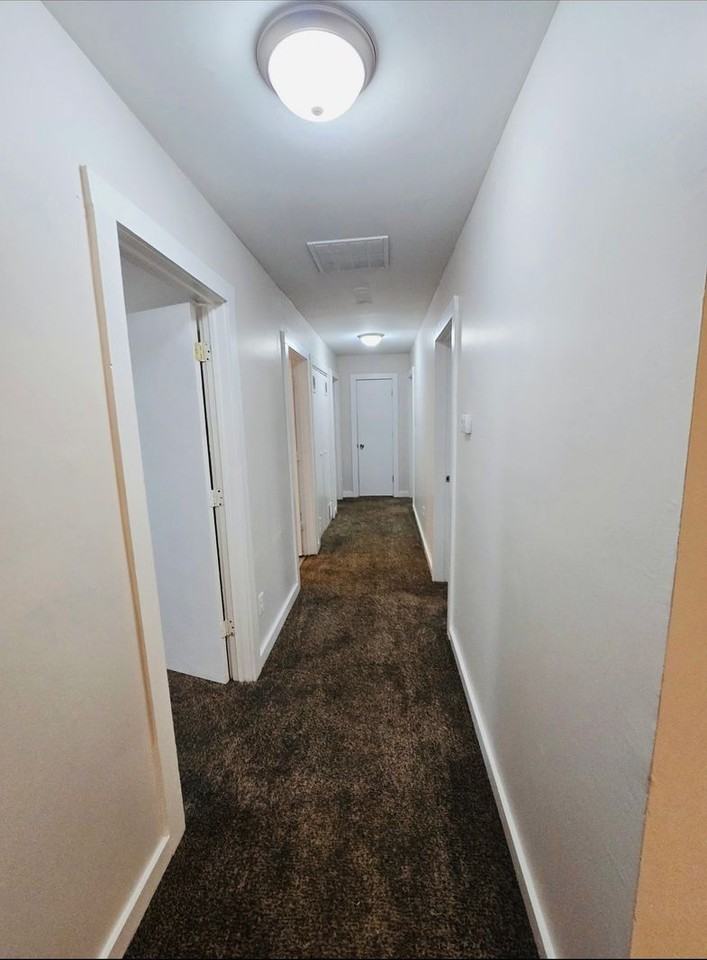 4022 N Edmondson Ave - Photo 7 of 15