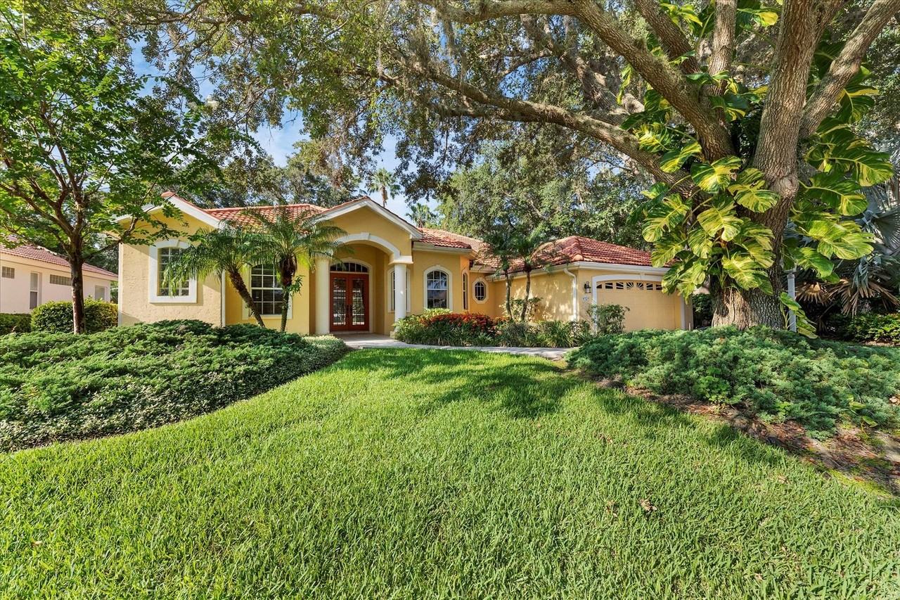 4920 Old Oakleaf Dr - Photo 3 of 39