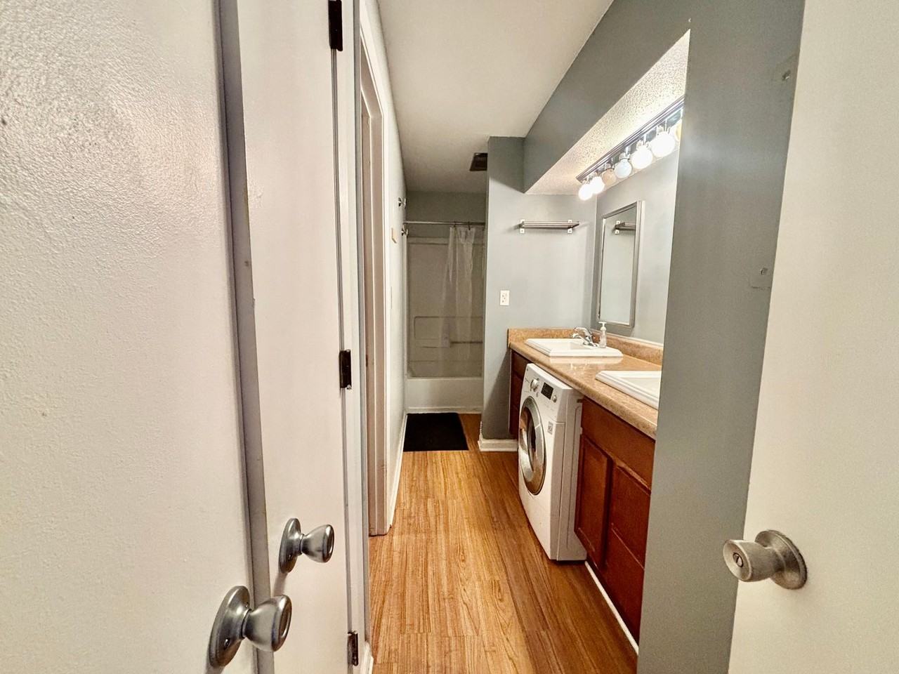 4524 Holly St - Photo 7 of 15