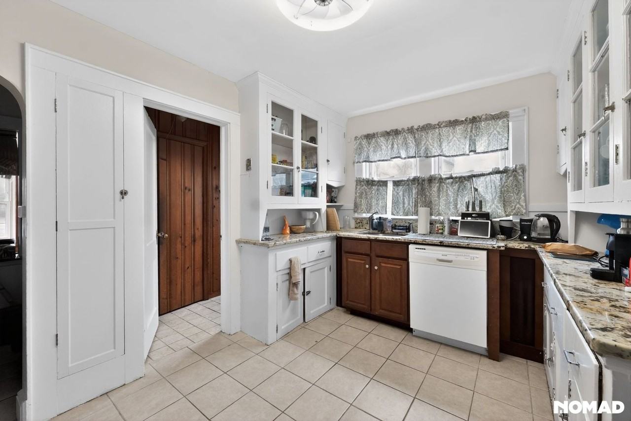 96 Kenwood Ave - Photo 6 of 31