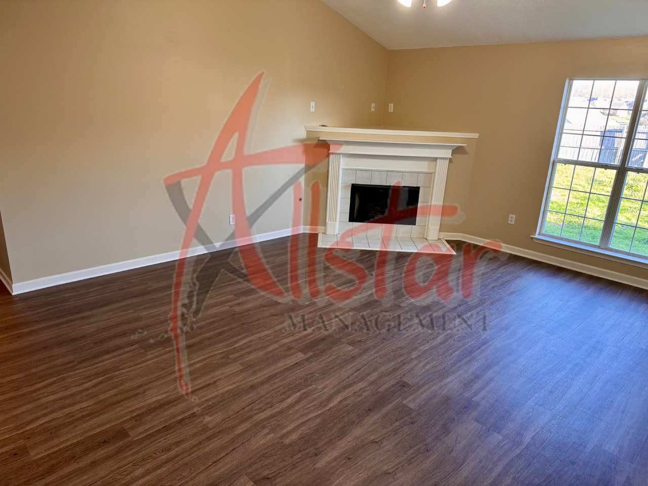 1664 1664 Madison Cove East - Photo 4 of 12