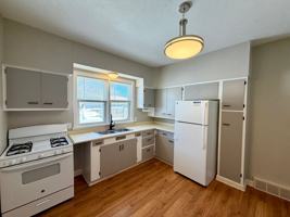 featured image of 823 S 3rd Ave