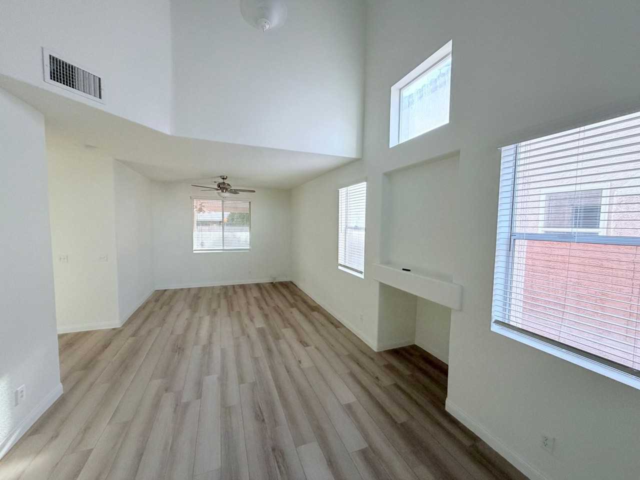 9584 Withering Pine St - Photo 3 of 25