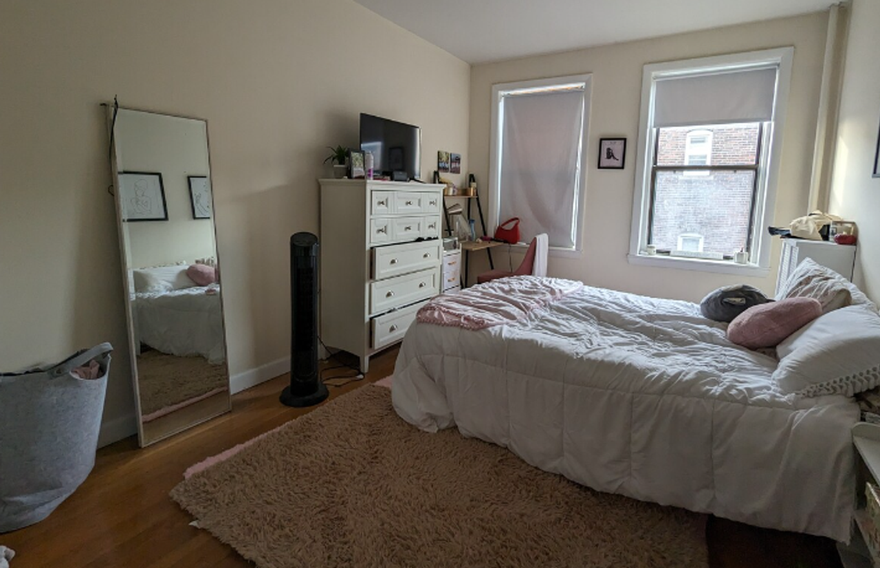 1129A Commonwealth Ave - Photo 3 of 10