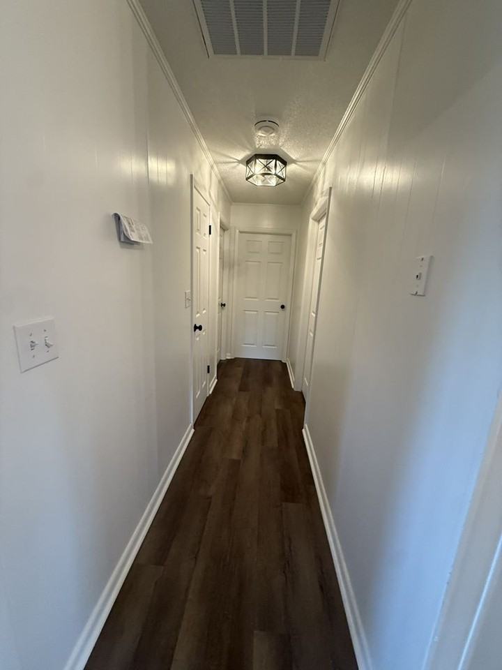 112 Edna St - Photo 7 of 17