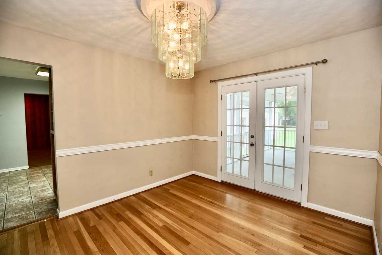 4832 Milan Dr - Photo 7 of 39