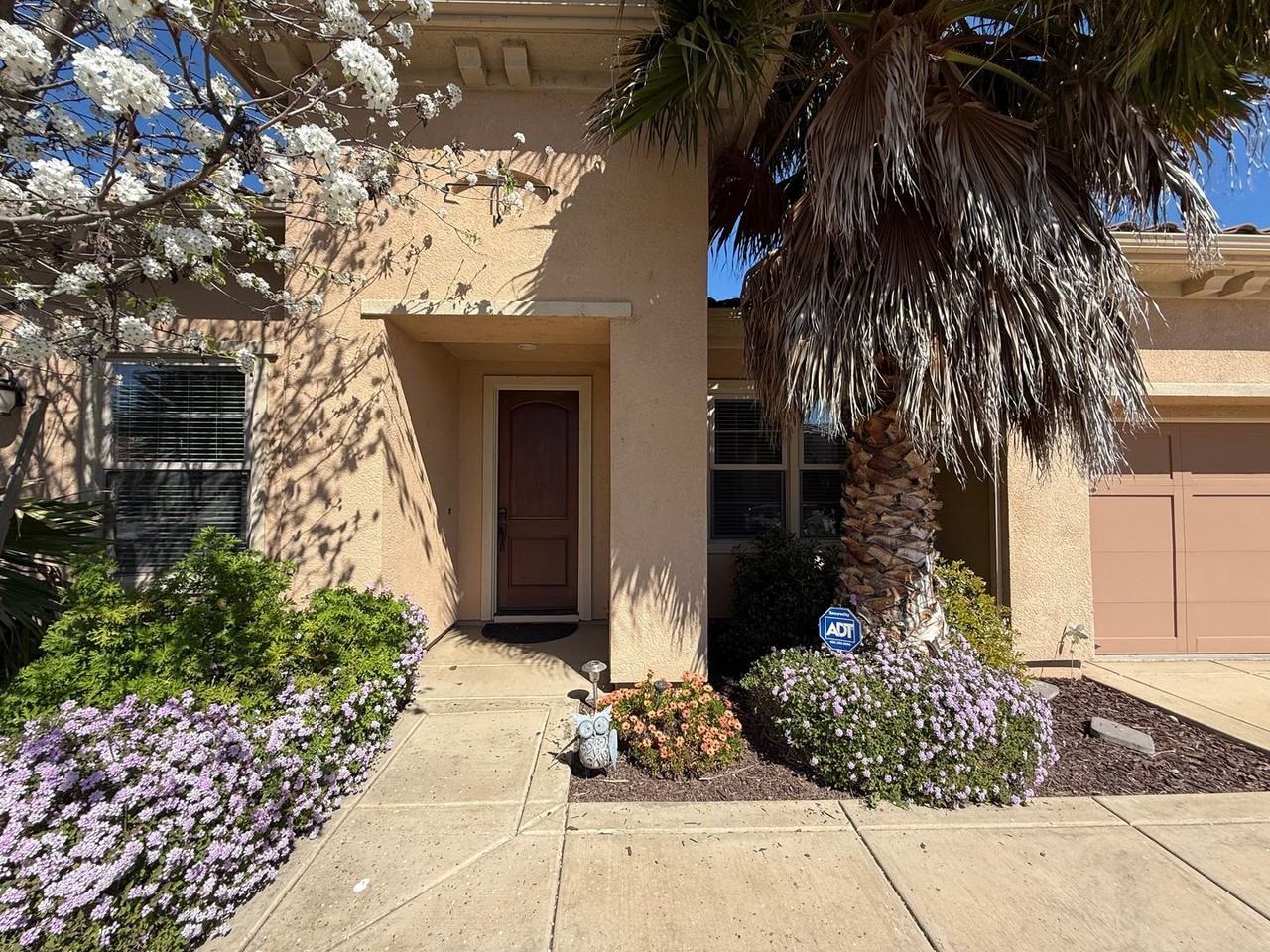 1440 Riva Trigoso Dr - Photo 5 of 47