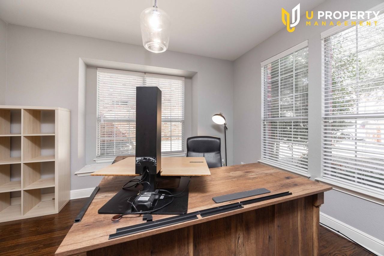 1687 Sandstone Dr - Photo 4 of 50