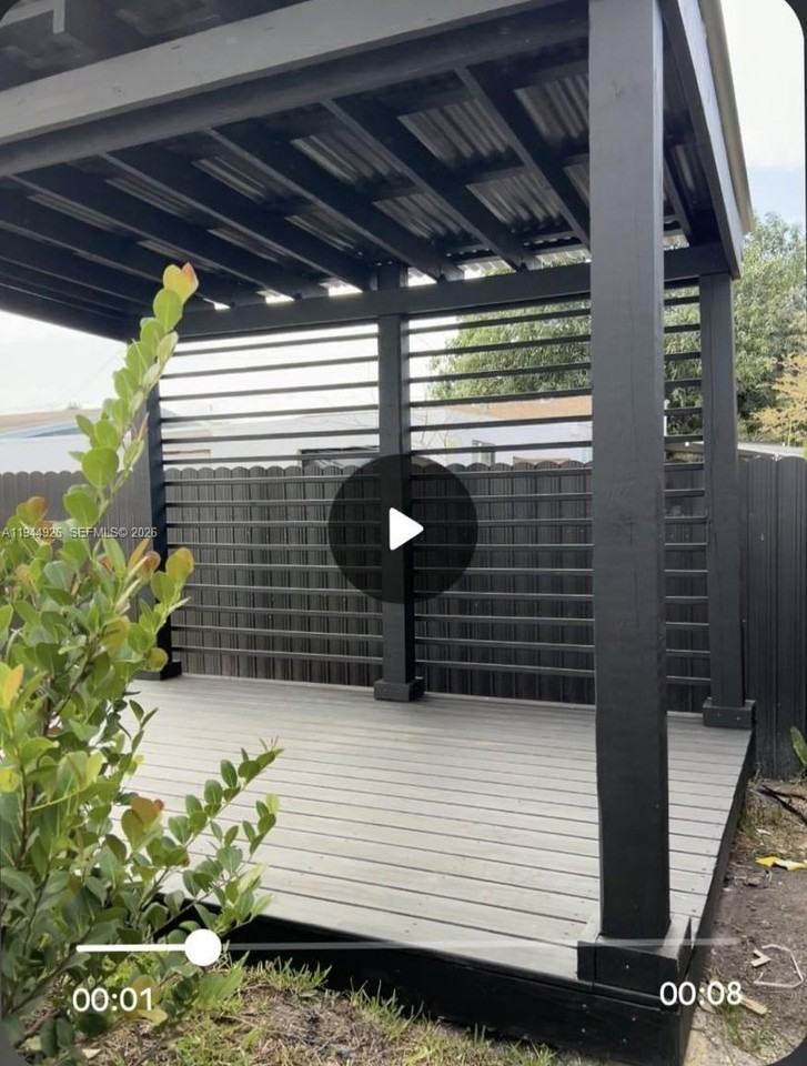 8016 Nw 14th Pl - Photo 2 of 11