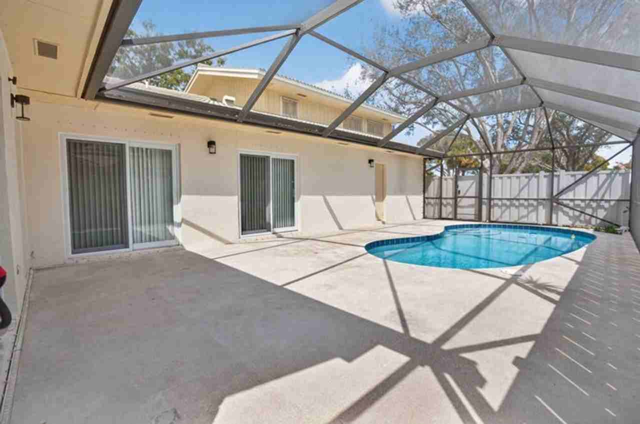 5230 Woodruff Ln - Photo 3 of 30