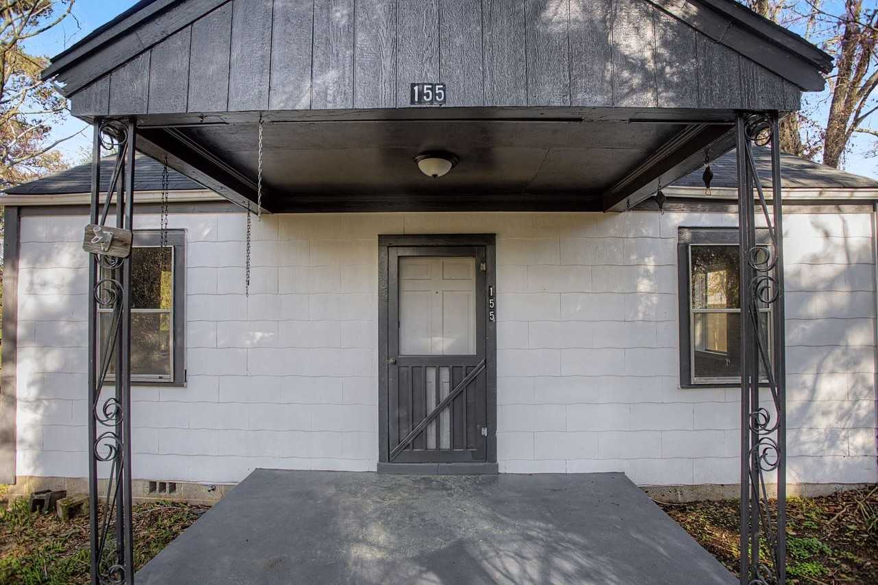 155 Short St - Photo 3 of 24