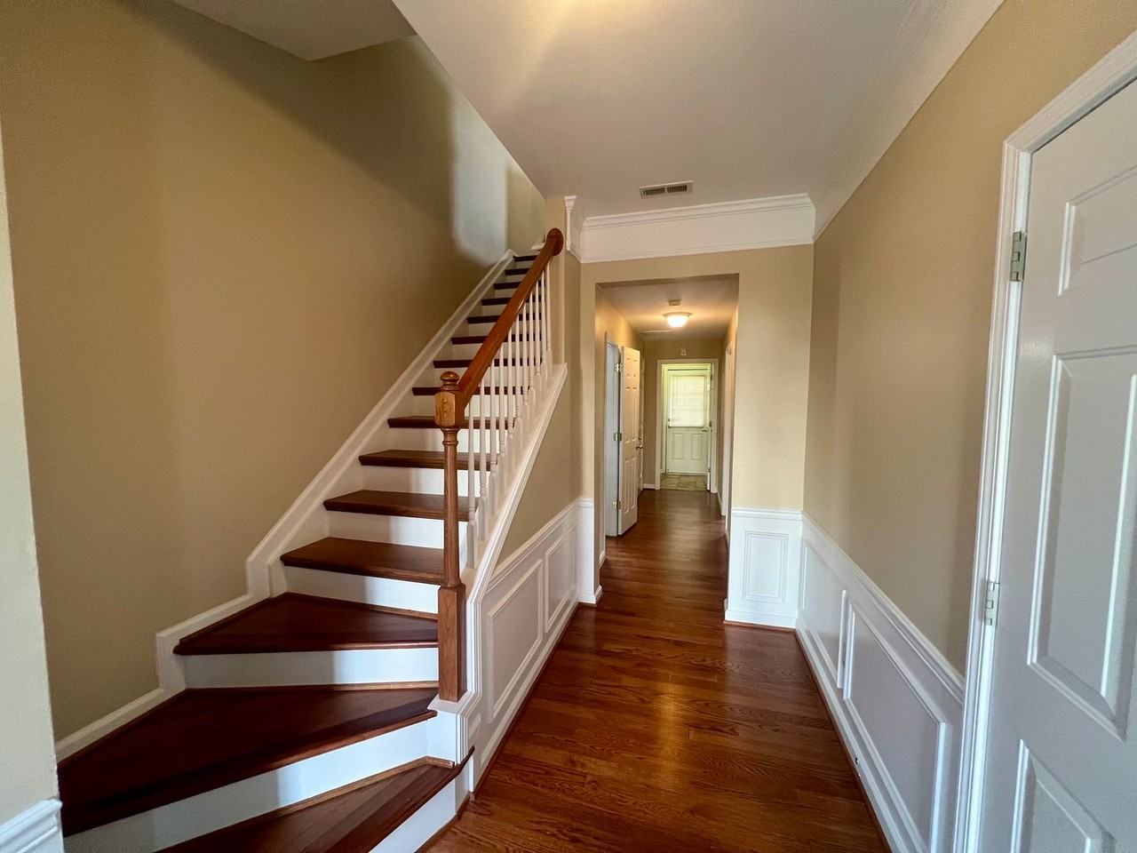 413 Ruby Walk Dr - Photo 3 of 34