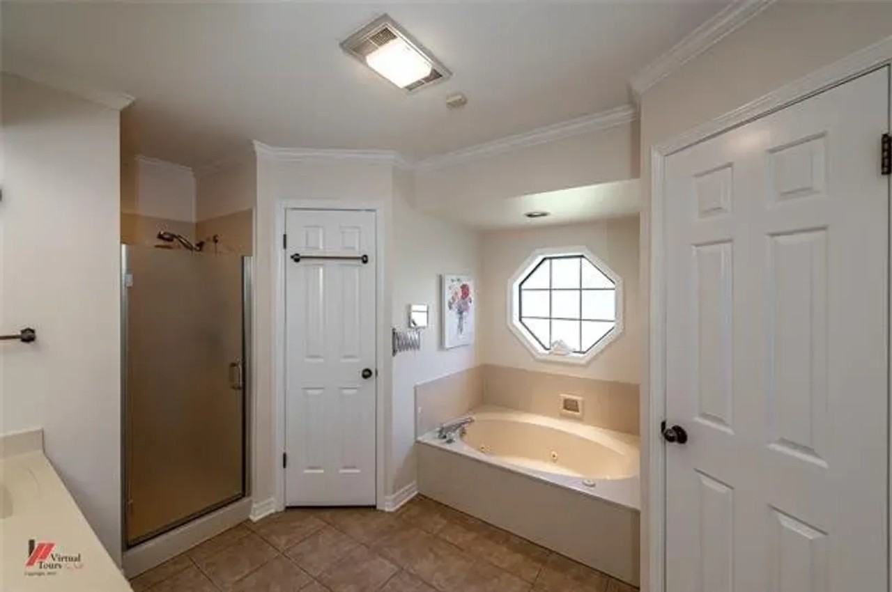 404 Madison St - Photo 5 of 7