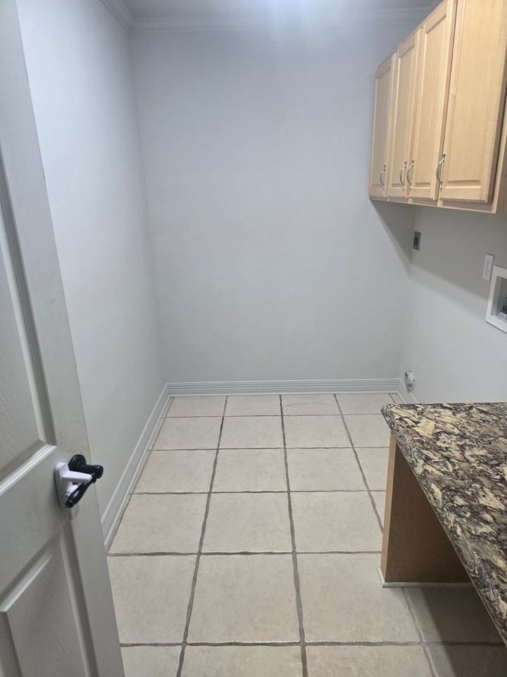 404 Madison St - Photo 7 of 7