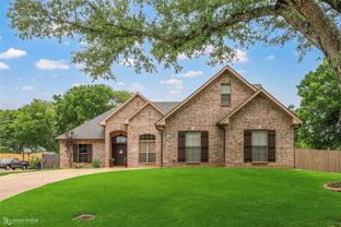 443 Summit Dr - Photo 1 of 1