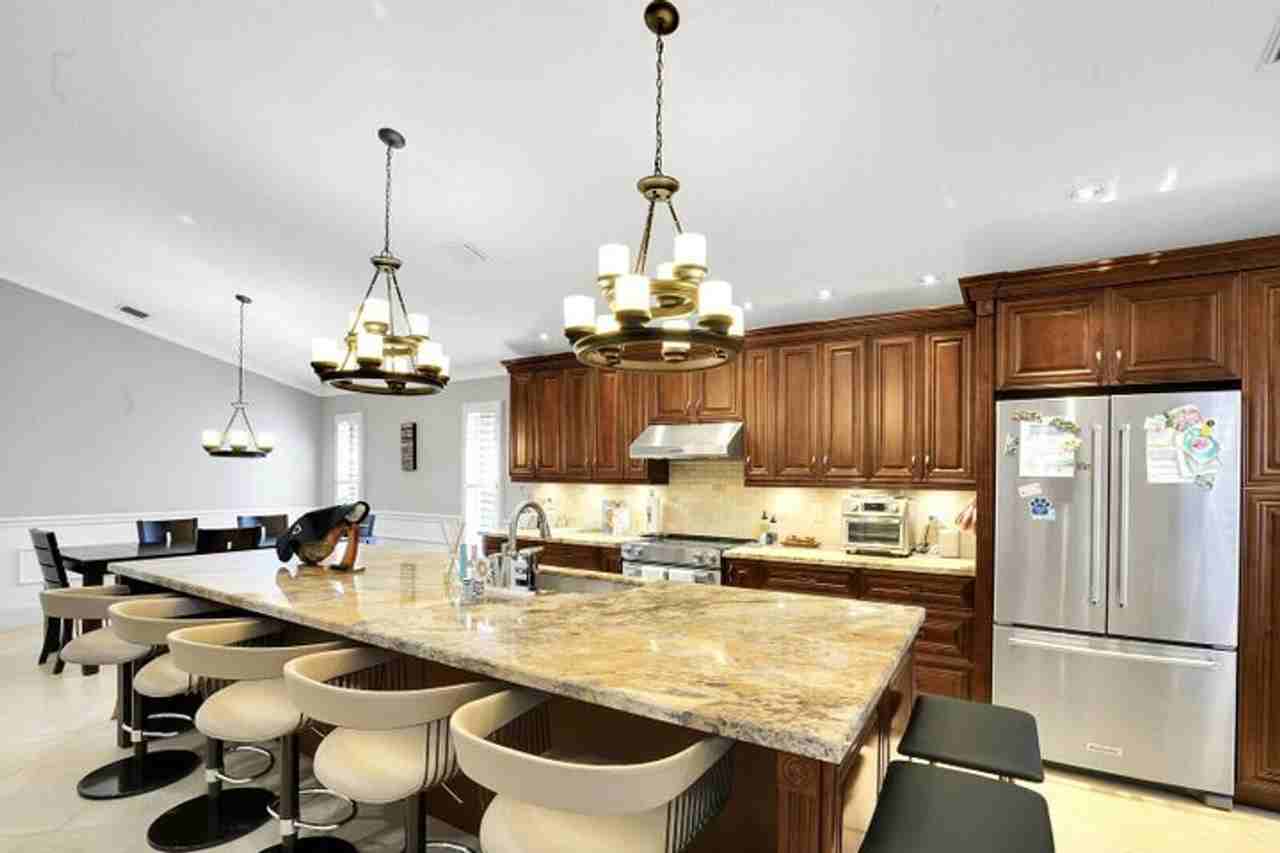 2208 Soundings Ct - Photo 4 of 27