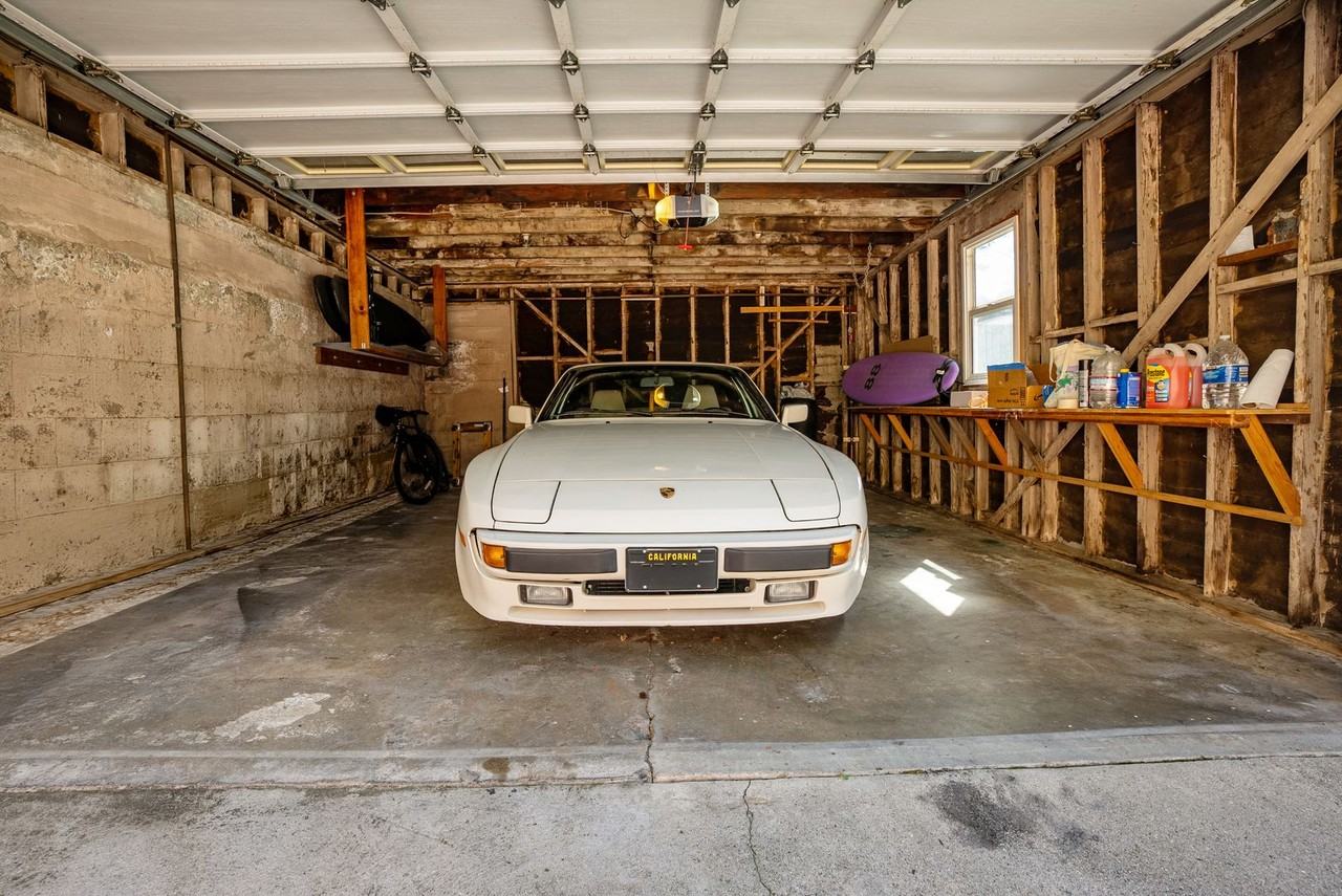 468 Glen Holly Dr - Photo 4 of 36