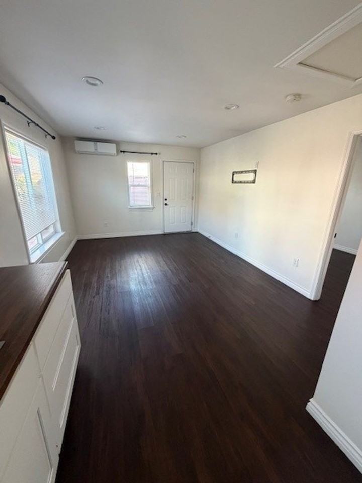 11432 Hadley St - Photo 5 of 14