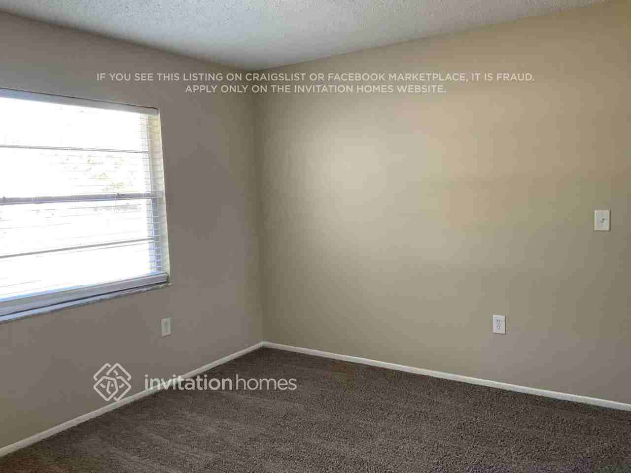 341 Santiago Ct - Photo 7 of 13