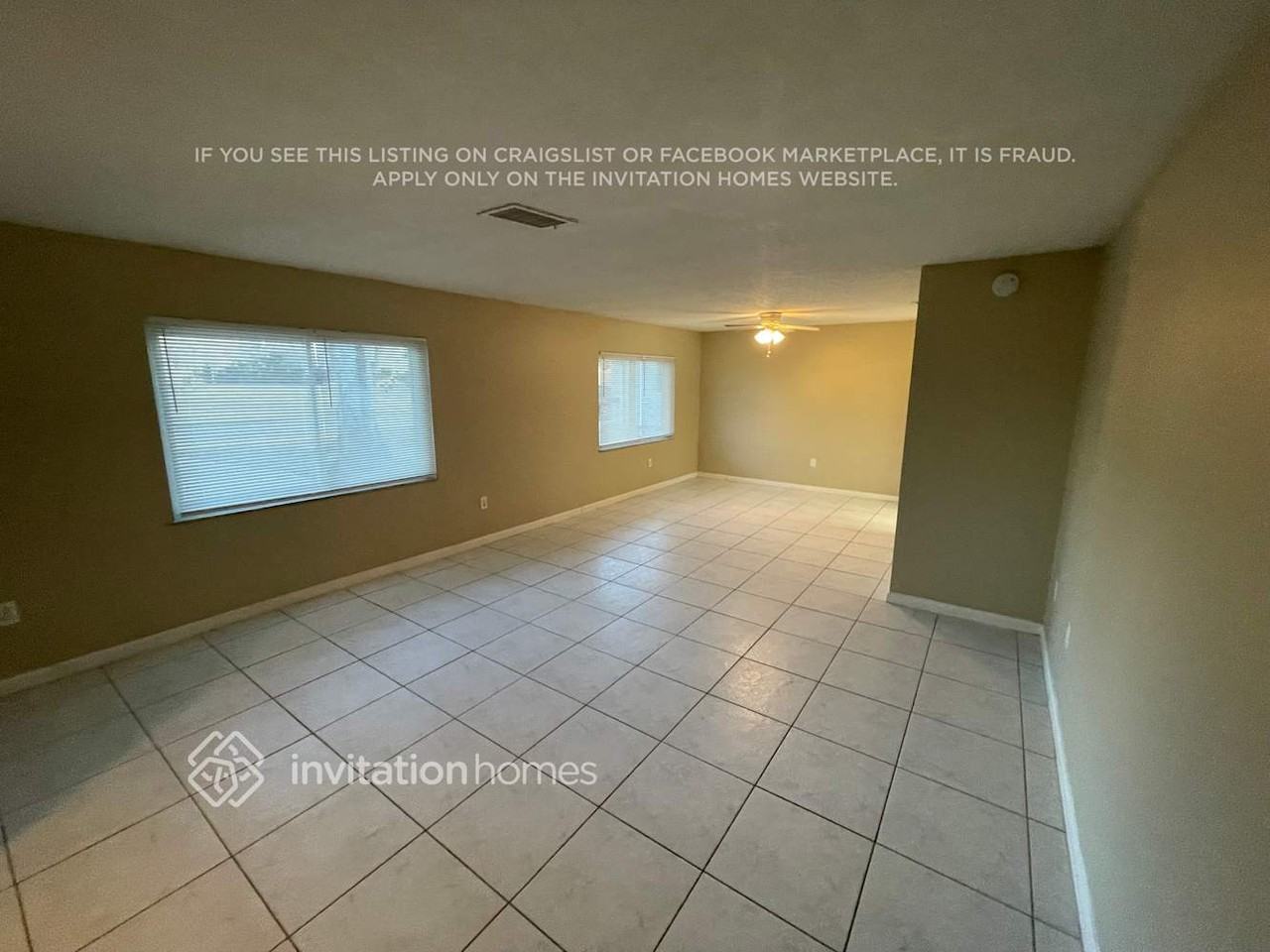 26740 Magnolia Blvd - Photo 3 of 17