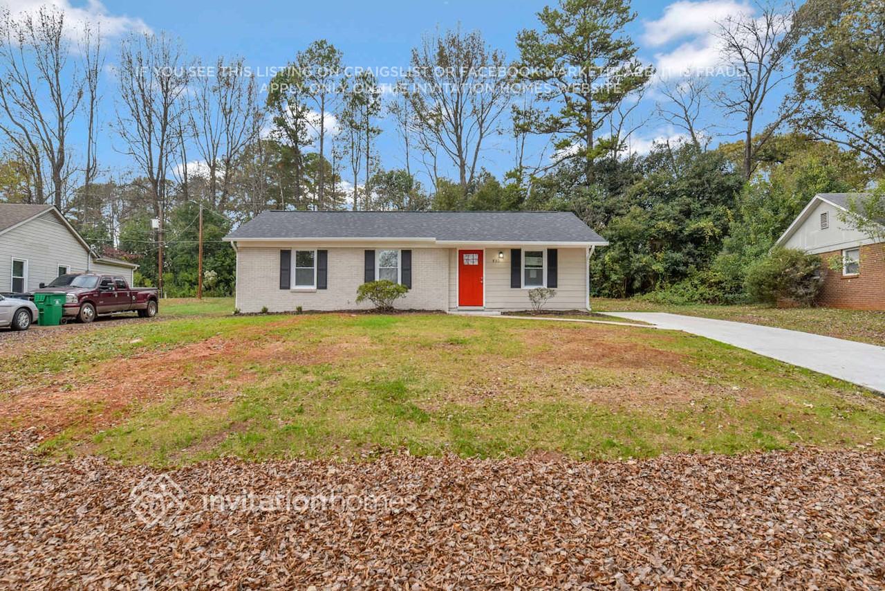 822 Dedmon Dr - Photo 2 of 25