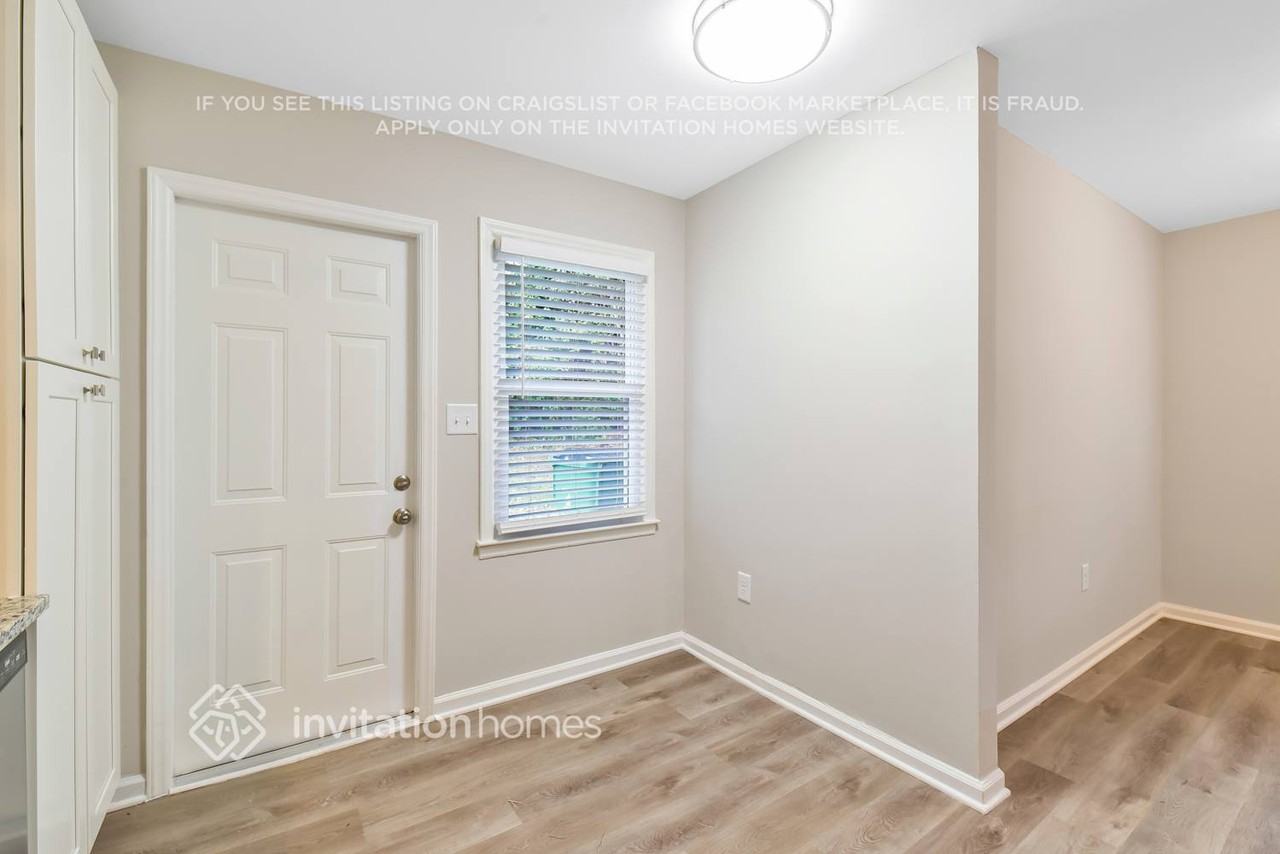 822 Dedmon Dr - Photo 4 of 25