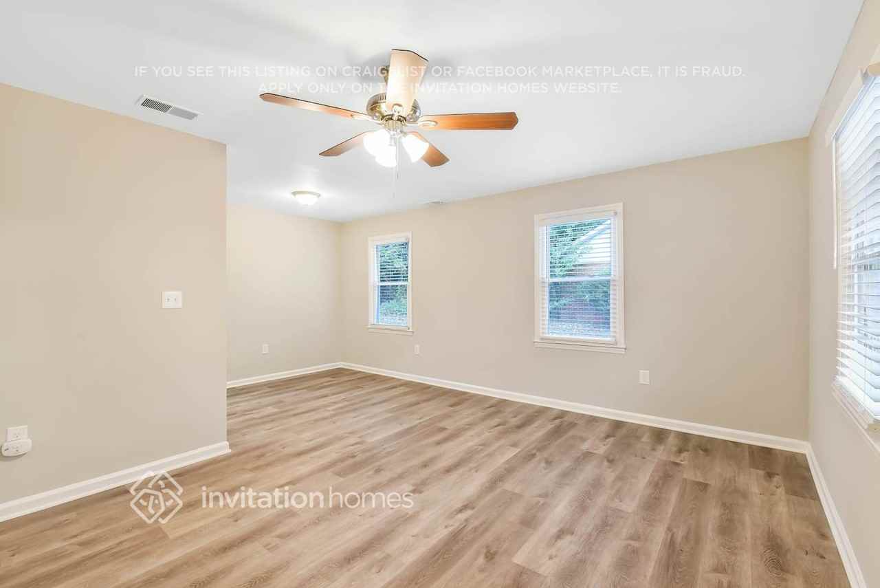 822 Dedmon Dr - Photo 5 of 25