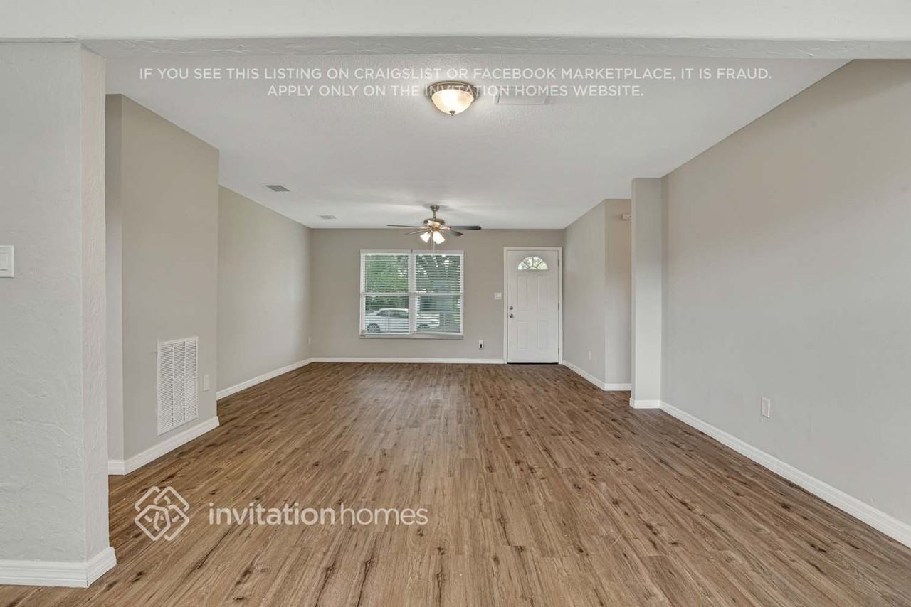 4516 King Cole Blvd - Photo 4 of 31