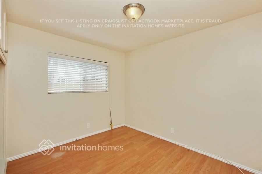 819 W 148th Pl - Photo 7 of 24