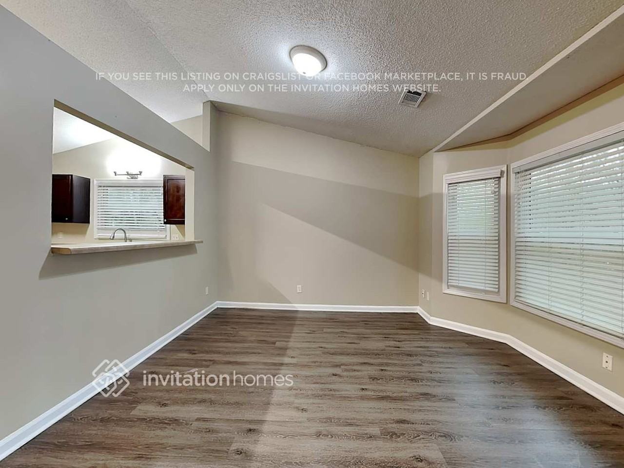 5995 Bayside Dr Nw - Photo 3 of 18