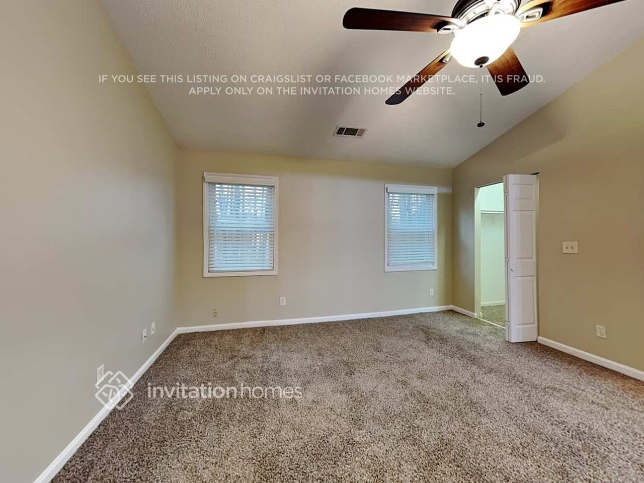 5995 Bayside Dr Nw - Photo 7 of 18