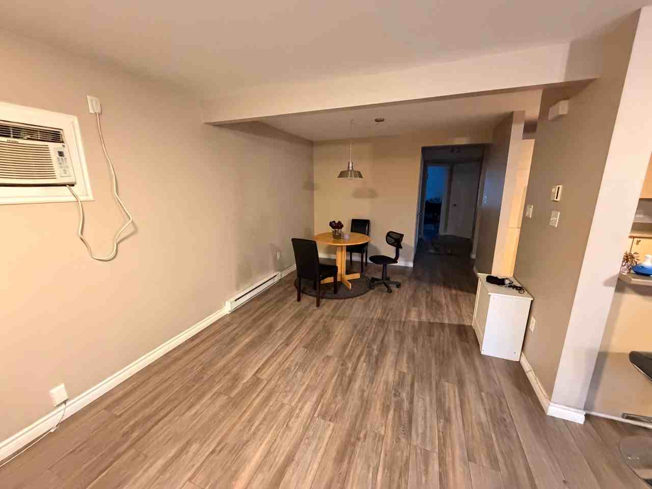 192 Rue Champlain #B - Photo 7 of 14