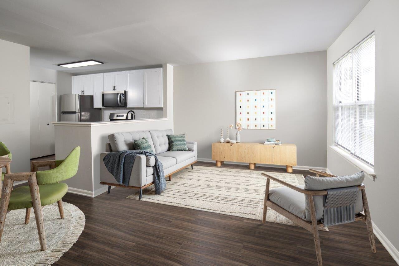 Iron Ridge and Stonegate Apartments - Photo 7 of 37