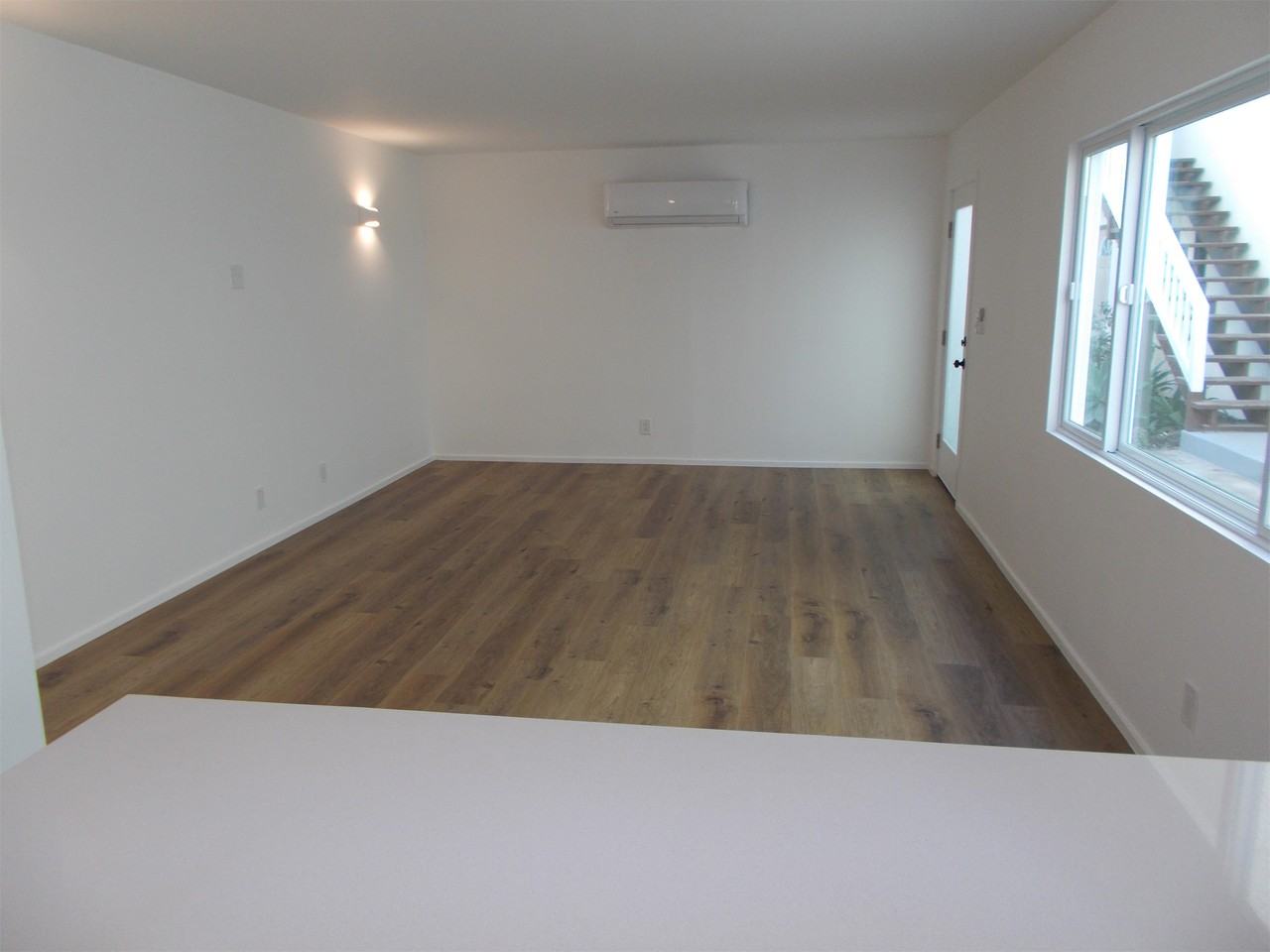 925 W Balboa Blvd #B - Photo 4 of 8