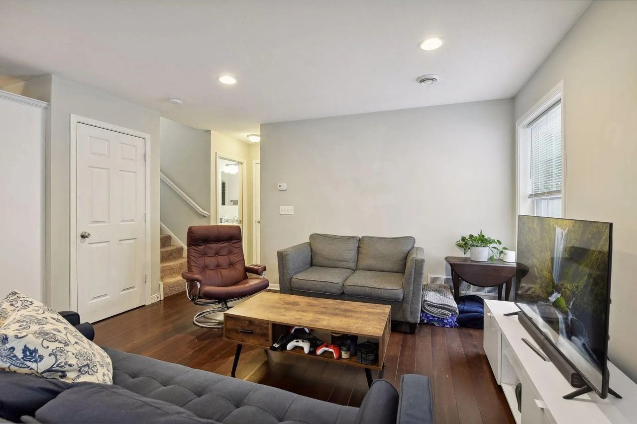 3317 Bryant Ave S #1 - Photo 7 of 46