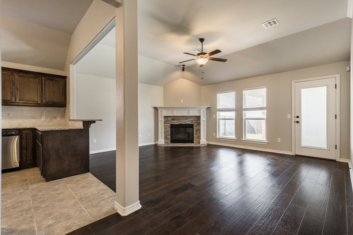 6705 Nw 159th St #1 - Photo 3 of 11