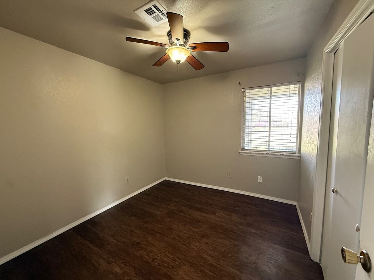 1013 Mercury Cir #1 - Photo 2 of 13