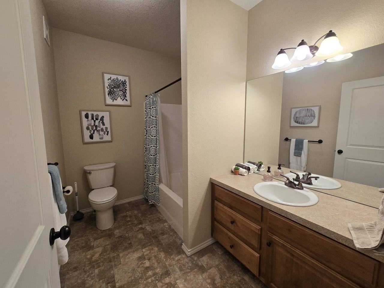 6603 West 3rd Street - 1Unit 1514 #1 - Photo 7 of 19