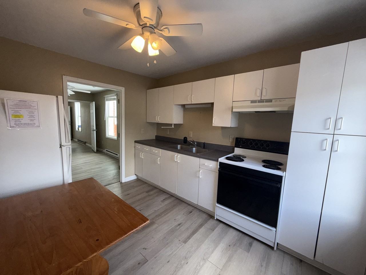 8 N Jefferson Ave #1 - Photo 3 of 6