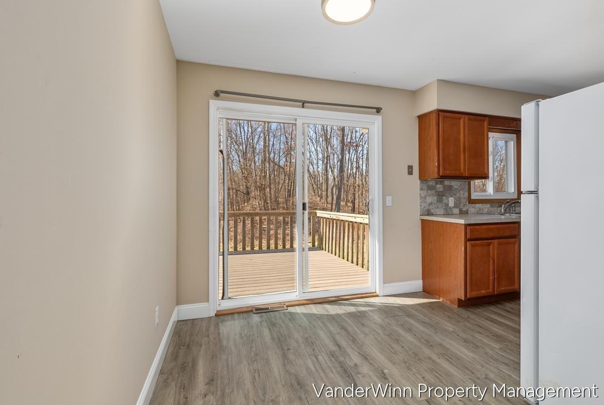 10945 Mountain Ash Ave Nw - Photo 4 of 11